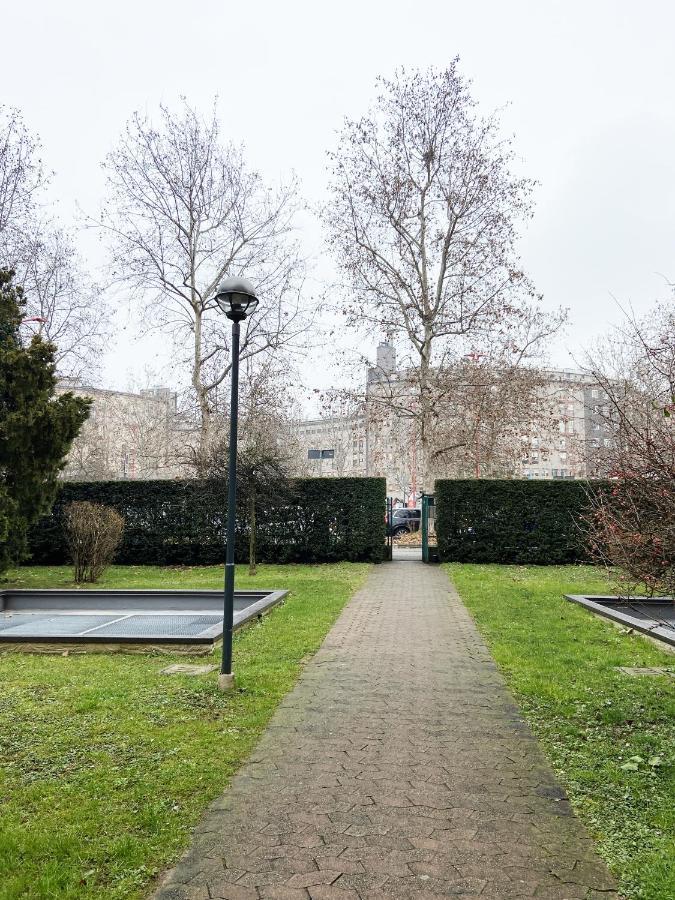 Apartamento Casa Di Laura Mono E Bilo Di Fronte Ospedale San Raffaele Segrate Exterior foto